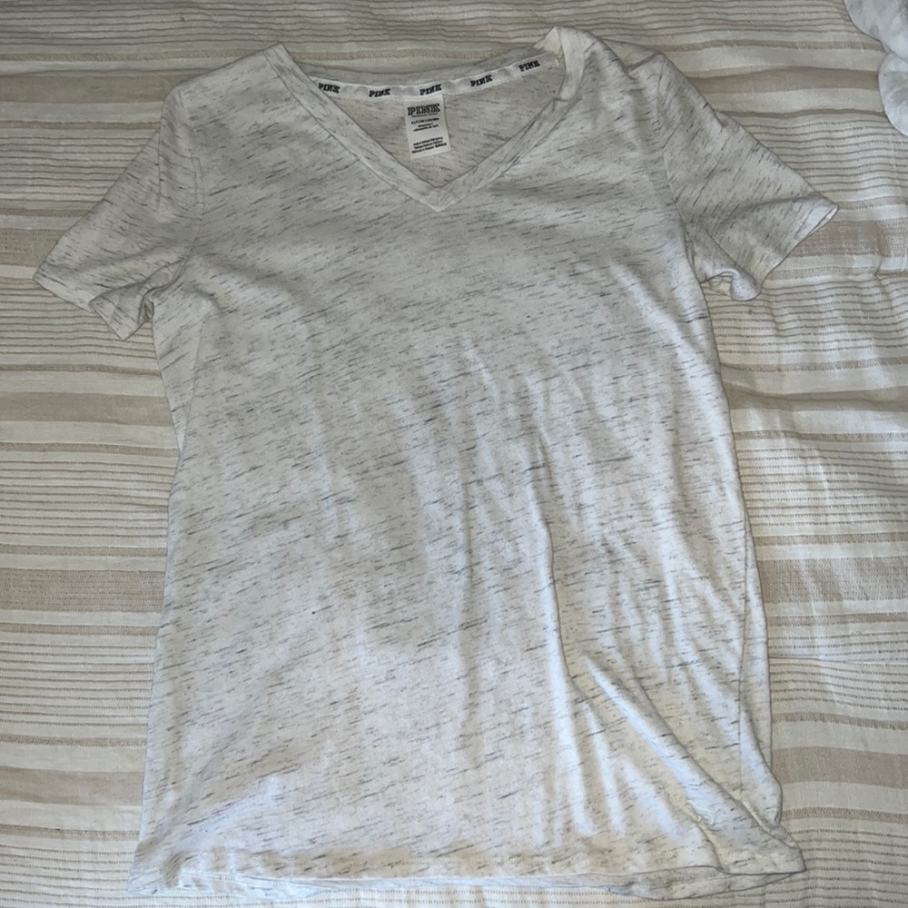 V-neck t shirt